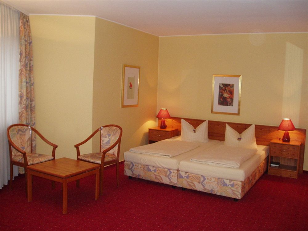 City Hotel Essen 3*